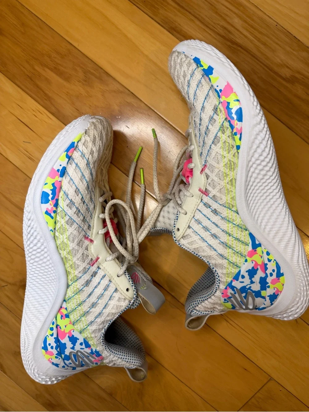 Under Armour Curry Splash Party Basketball Sneakers Sz 10 Tan Blue Pink VGUC
